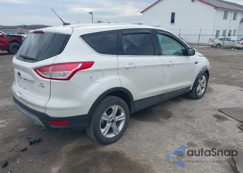 2015 Ford Escape Se z USA, uszkodzony, nr VIN 1FMCU9GX0FUA88232